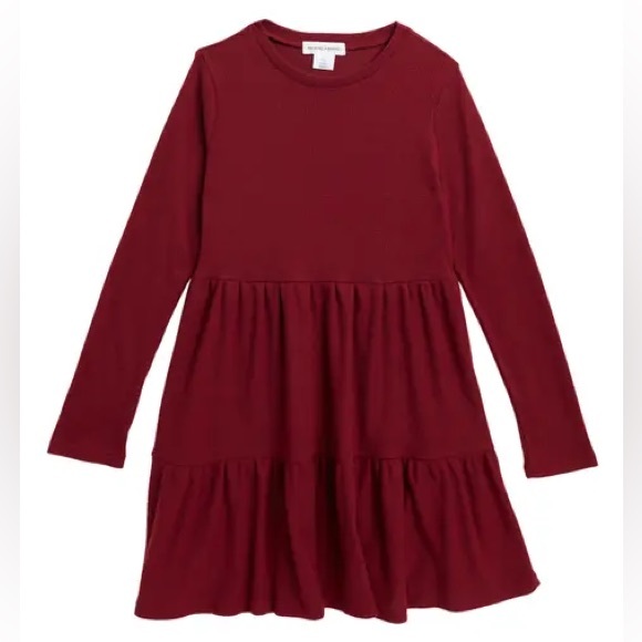 Melrose and Market Other - MELROSE AND MARKET Long Sleeve Tiered Dress in
RED OCHRE. Size L (10-12).